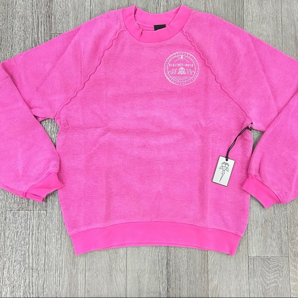 NWT ELECTRIC ROSE STONER SWEATSHIRT IN DRAGONFRUIT